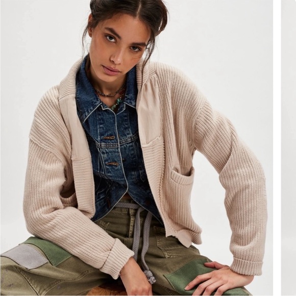 Free People Sweaters - We The Free Sweater Worn Thru Surplus Cardi - Cardigan
Champagne Dream Shacket